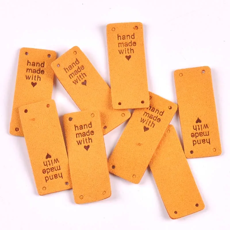 20Pcs 2x5cm PU Cloth Handmade With Love Embossed Tags DIY Flag Label For Garment Sewing Accessories cp3430