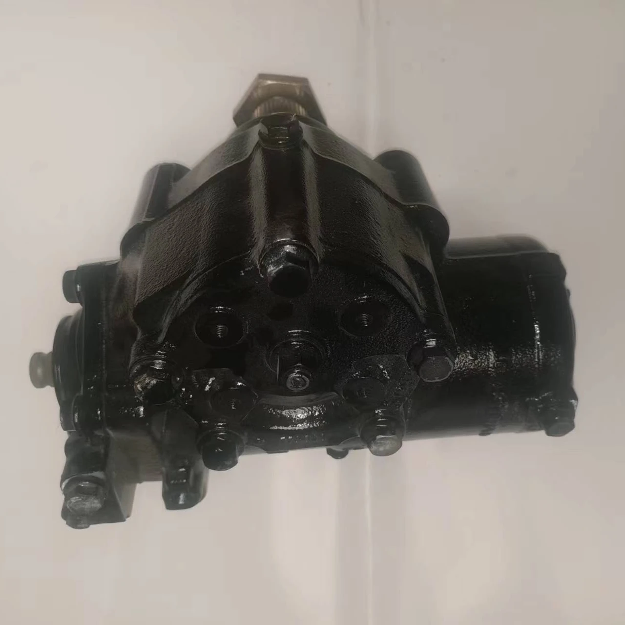 LS8 steering box ENA6464602100 For Mercedes Actros /  steering pump for Mercedes truck prime mover