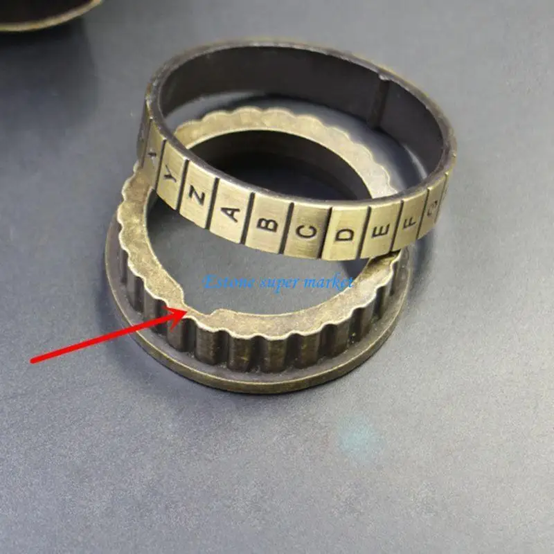 090B โลหะล็อค MINI Cryptex DaVinciCode ปริศนาตลกเกมทดสอบ IQ สำหรับคู่ของขวัญบรรจุแหวน