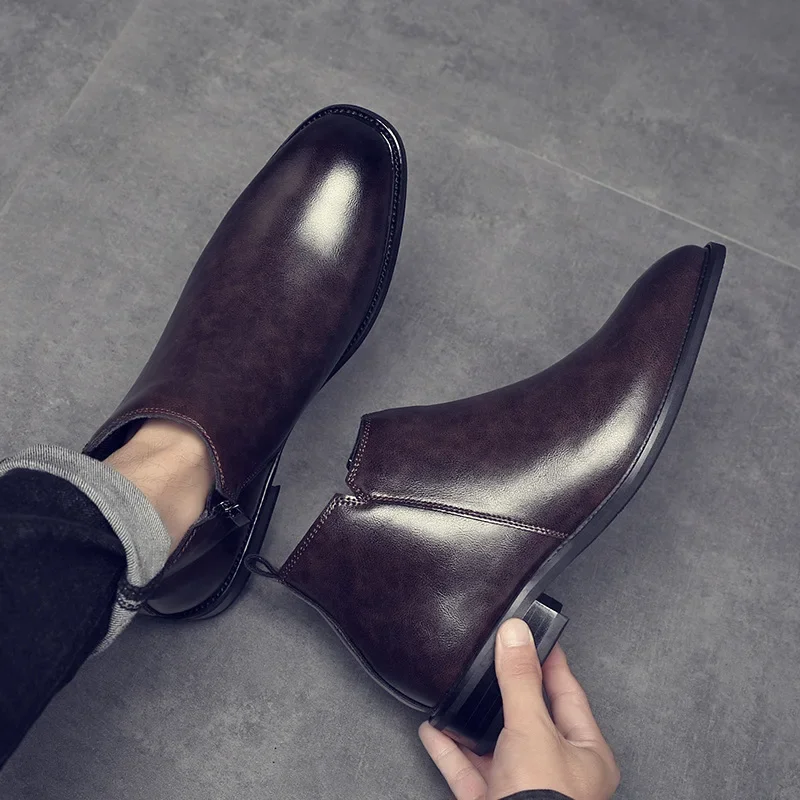 

Europe Designer Men Genuine Leather Casual Shoes Fashion Pointed Toe Dress Shoes Male Plush Inside Chelsea Boots