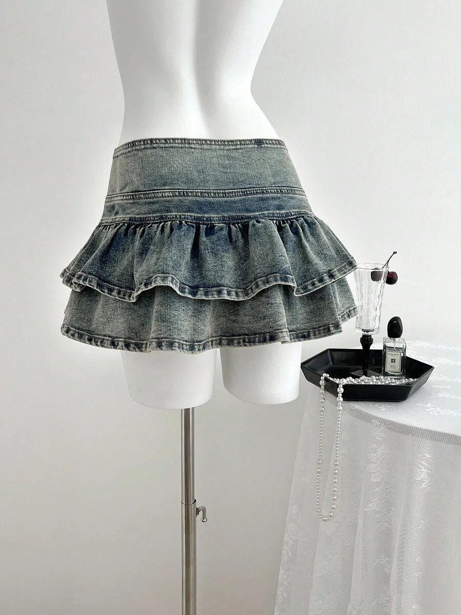 تنورة جينز نسائية عالية الخصر مع أزرار أمامية وحافة مزدوجة مكشكشة