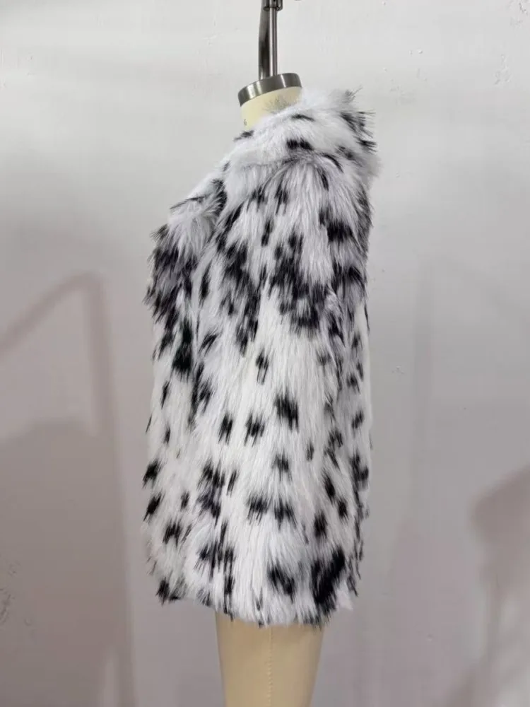 Damski płaszcz ze sztucznego futra 2025 Nowa kolekcja jesień-zima Modny gruby ciepły płaszcz z długim rękawem Zapinany na zatrzaski z przodu Damska odzież wierzchnia z kołnierzem typu lapel