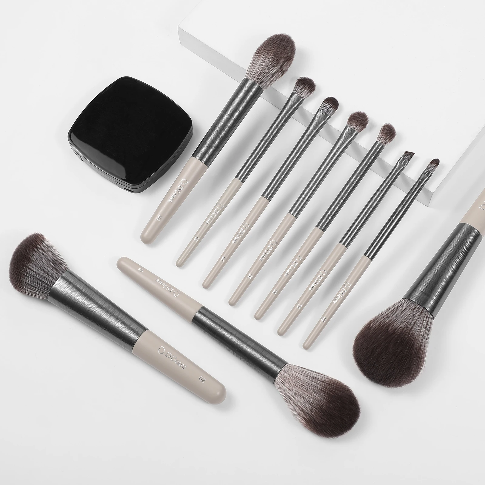 DUcare 10pcs Makeup Brushes Set Foundation Blush Eyeshadow Cosmetict Makeup Face Blending Natural Hair Make Up Tool Women Beauty