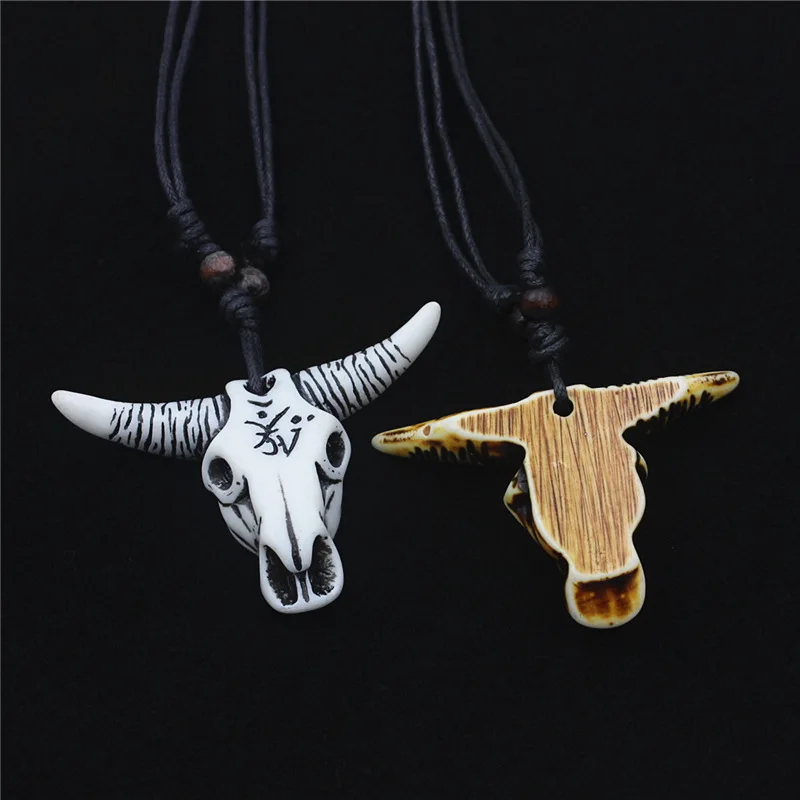 1 Piece Women and Men Resin Animal Ox Head Pendant Necklace Personality Wooden Bead Wax Thread Jewelry Necklace For Men view 2