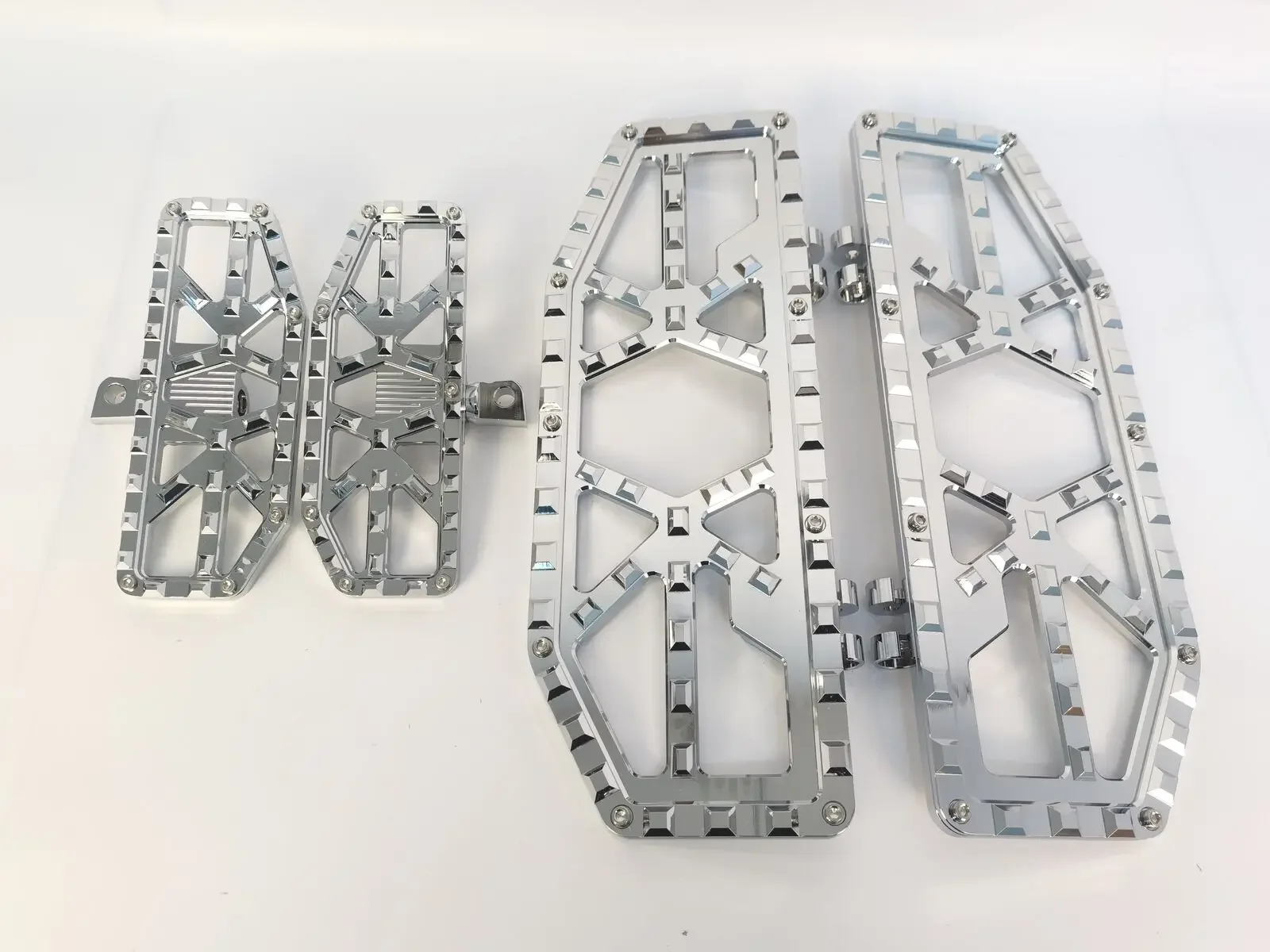 MX Motorcycle Front Driver Rider Footboard Floorboard & Rear Passenger Foot Pegs For Harley Touring Softail Chrome
