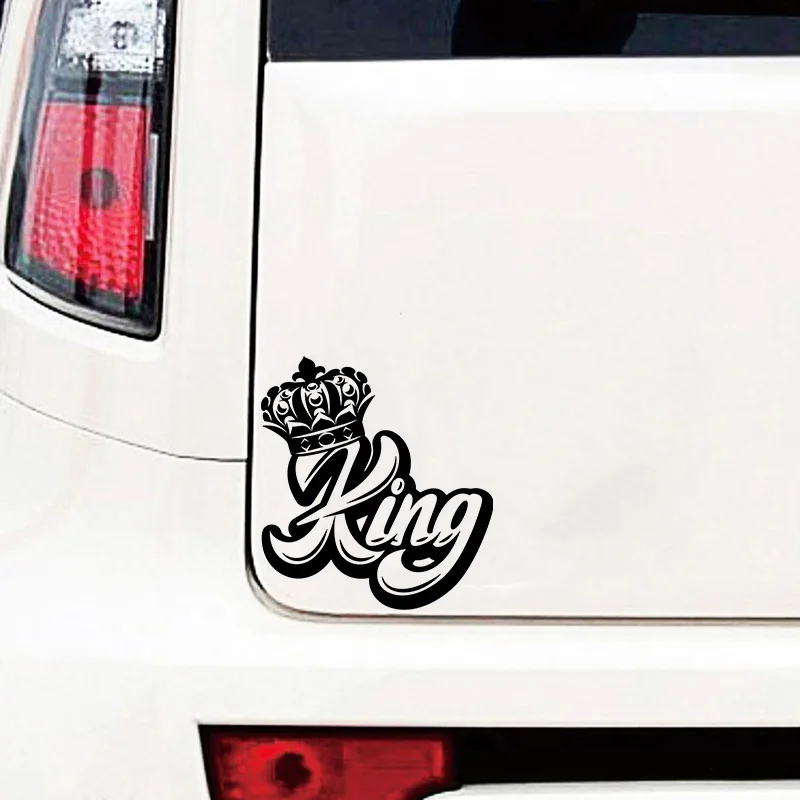 15 cm King With Crown Funny Vinyl Motorcycle Car Stickers Decal Anime Cute Car Accessories Decoration Pegatinas Para Coche Y52