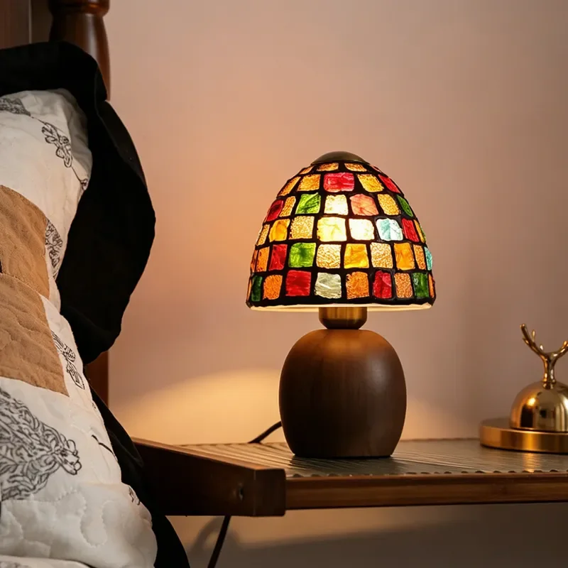 Retro Wooden Bedside Lamp Full Spectrum Eye Care Light Medieval Style Desk Lamp for Bedroom Study Living Room Romantic