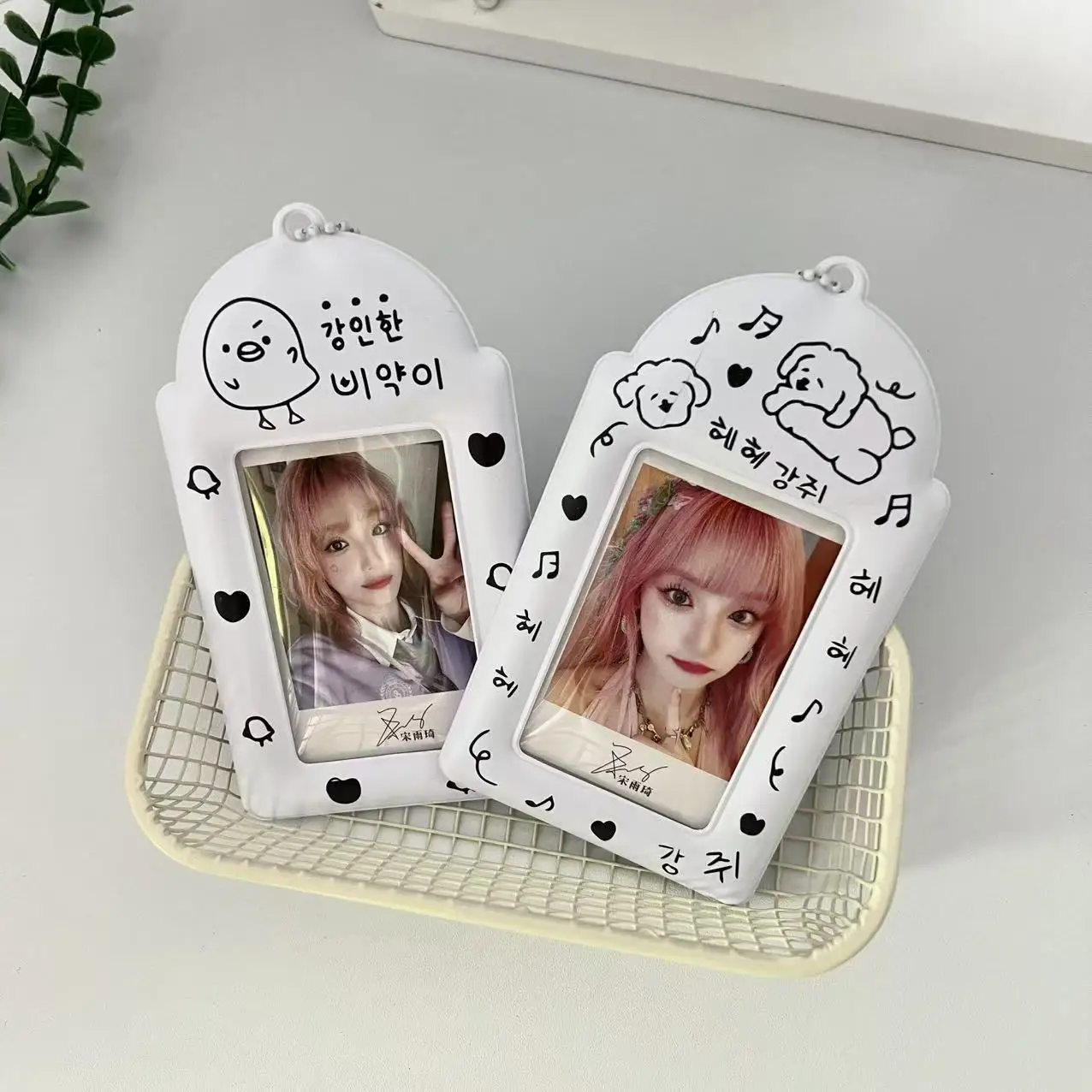 Kpop Photocard Holder Keychain Y2K PhotoCard Holder Kpop Charm Holders Kawaii Photo Card Keychain