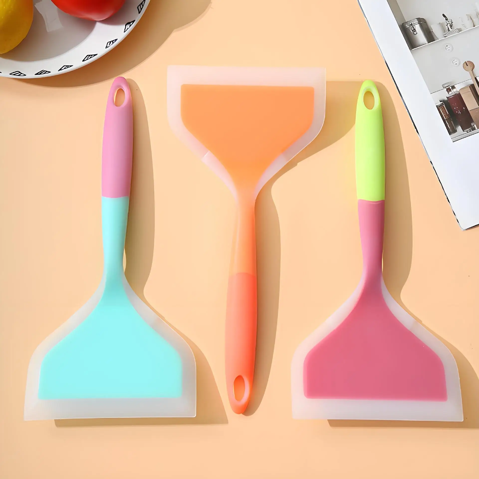 Silicone shovel, pizza, don't hurt the pan, fry shovel, oil brush, high temperature household pancakes, pancakes, spatula