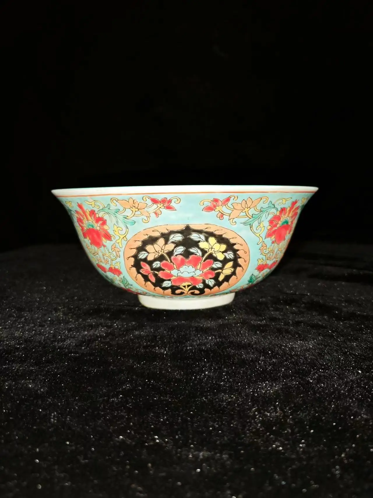 

Qing Dyansty Pastels porcelain Flowers within flowers Bowl,Free shipping