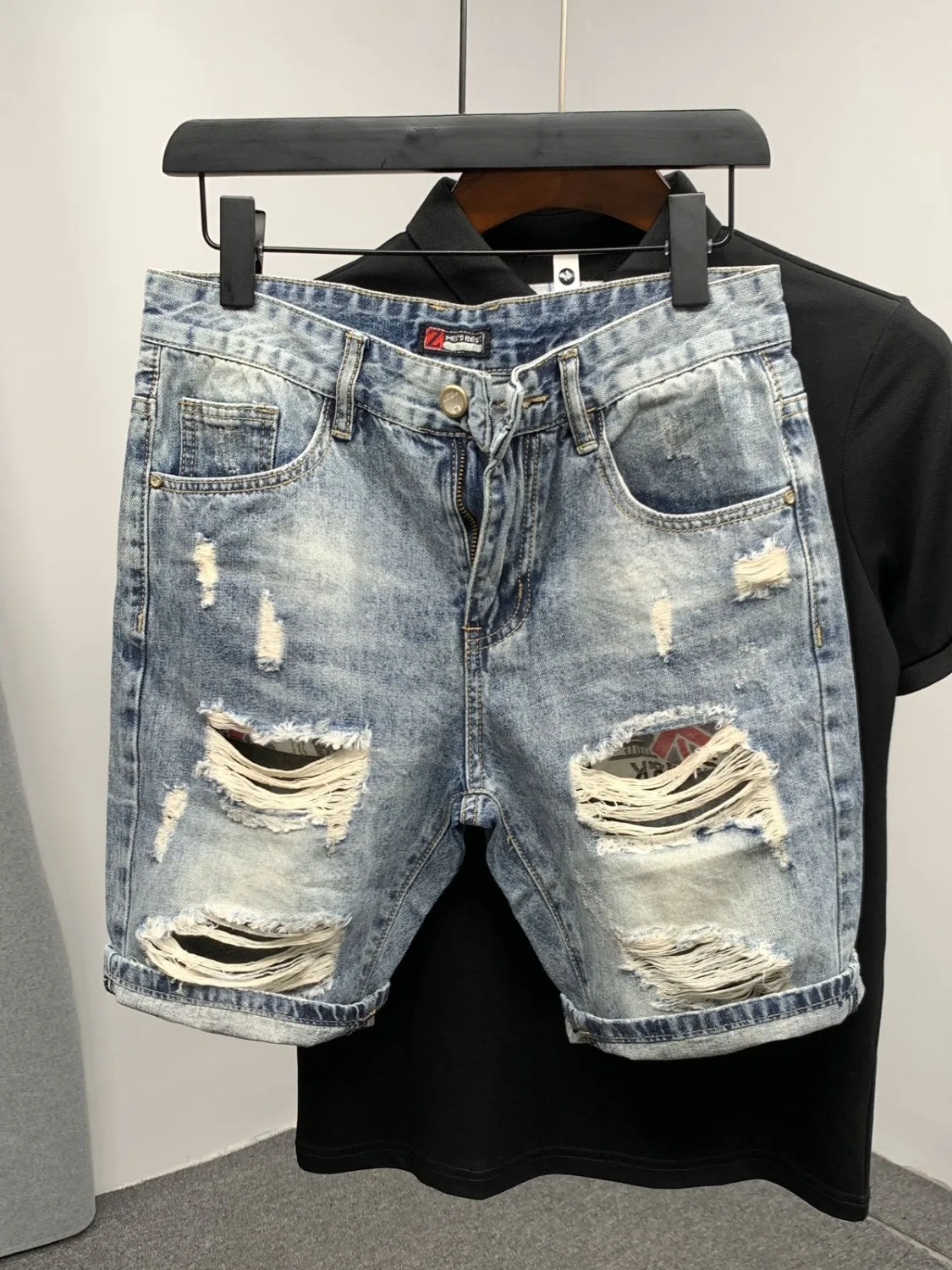 Summer New Style Men's Fashionable Ripped Denim Shorts Youthful Worn-out Four-quarter Street-style Casual Straight-leg Jeans