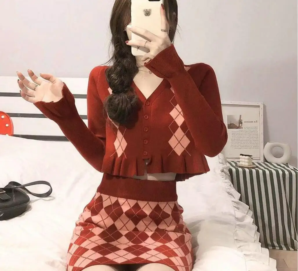 

Vintage 90s Wood ears Argyle Plaid Knitting Cardigan Women Crop Sweater Elastic Waist Package Hips Mini Skirt 2 Pieces Set Y2K