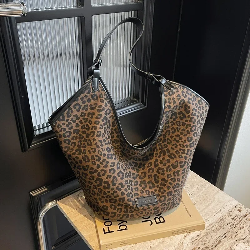 Leopard Print Bag Women Tote Bags Woman Bucket Bag Women Shoulder Bags Small Tote Bag for Women Shopping Bags Bolsos De Mujer