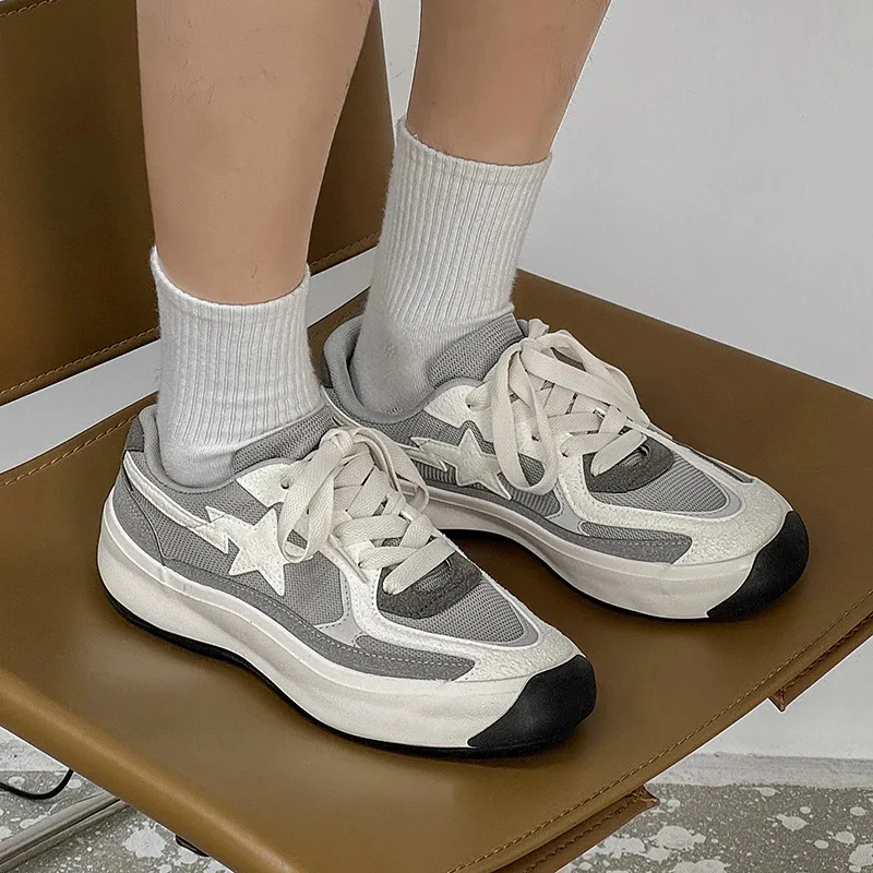 

2025 Style Skate New Summer Mesh Breathable Casual Men'S German Training Shoes Black And White