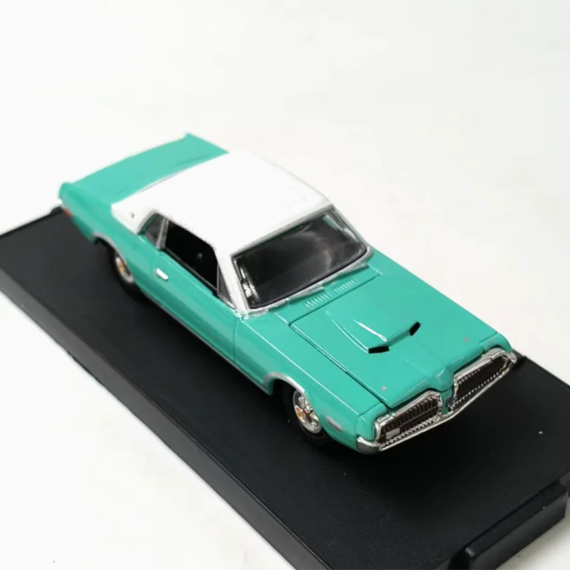 

Масштаб 1:64, зеленая копия Muscle Car 1968, модели игрушечных автомобилей из сплава, статический дисплей, коллекционный подарок