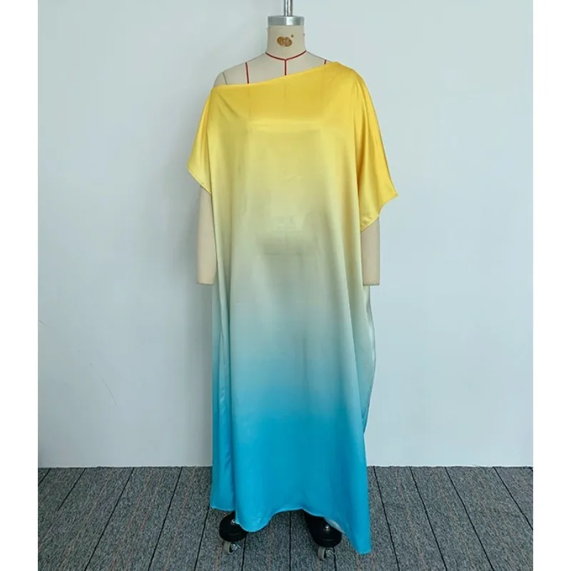 Kleid mit Farbverlauf und schräger Schulter für Damen, Frühling, Sommer, 2026, neue lockere Satin-Freizeit, Urlaub, Strand, elegante Kleider 182633