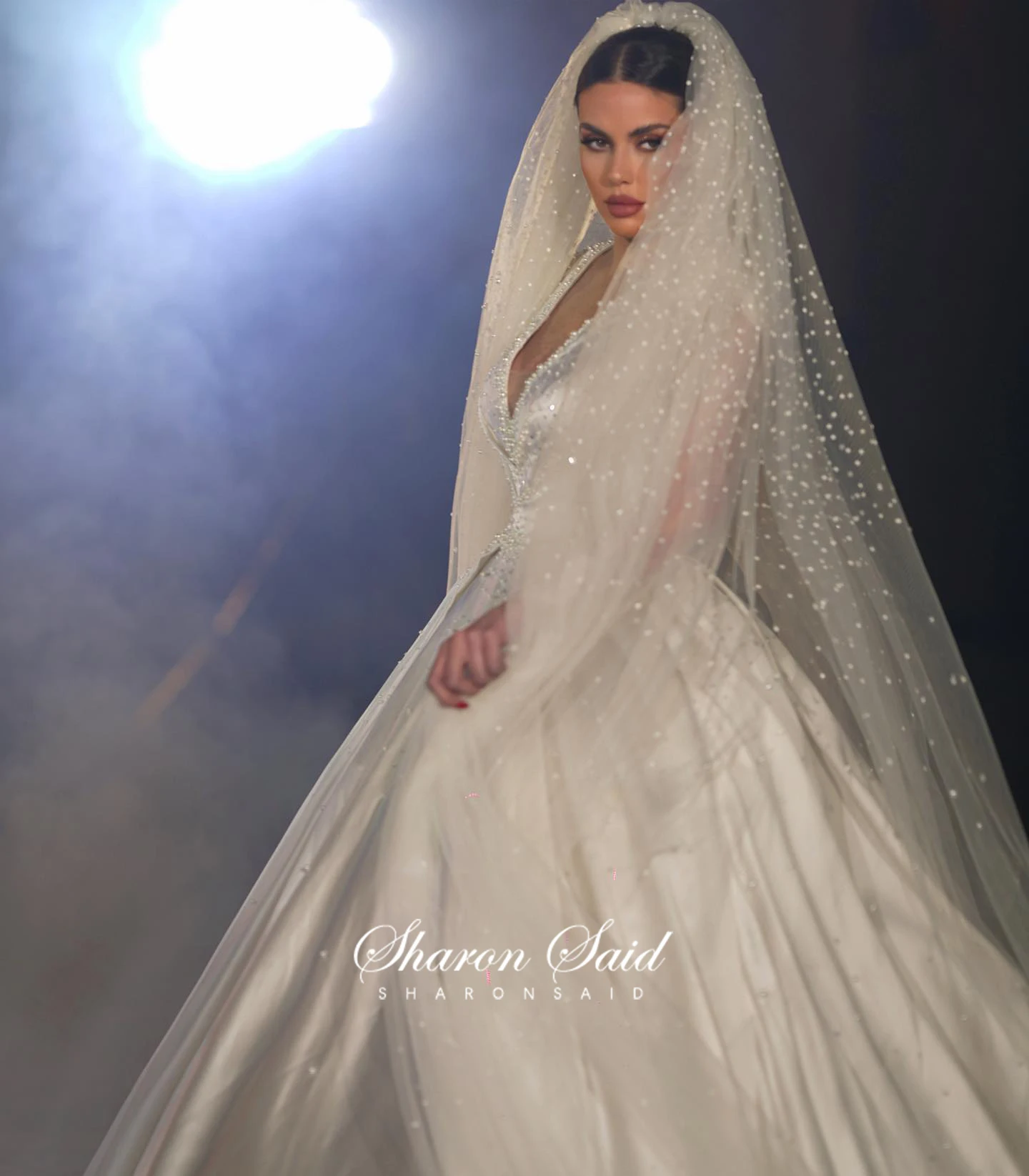 Sharon Said High-End Custom Made Vintage Avorio Pizzo Raso Abito da ballo Abiti da sposa Dubai Scollo a V Abiti da sposa SW036 Personalizzato