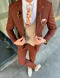 Trajes de un botón con solapa de pico marrón para hombre, Blazer de moda, conjuntos de 3 piezas, chaqueta, pantalones y chaleco, novedad de 2023