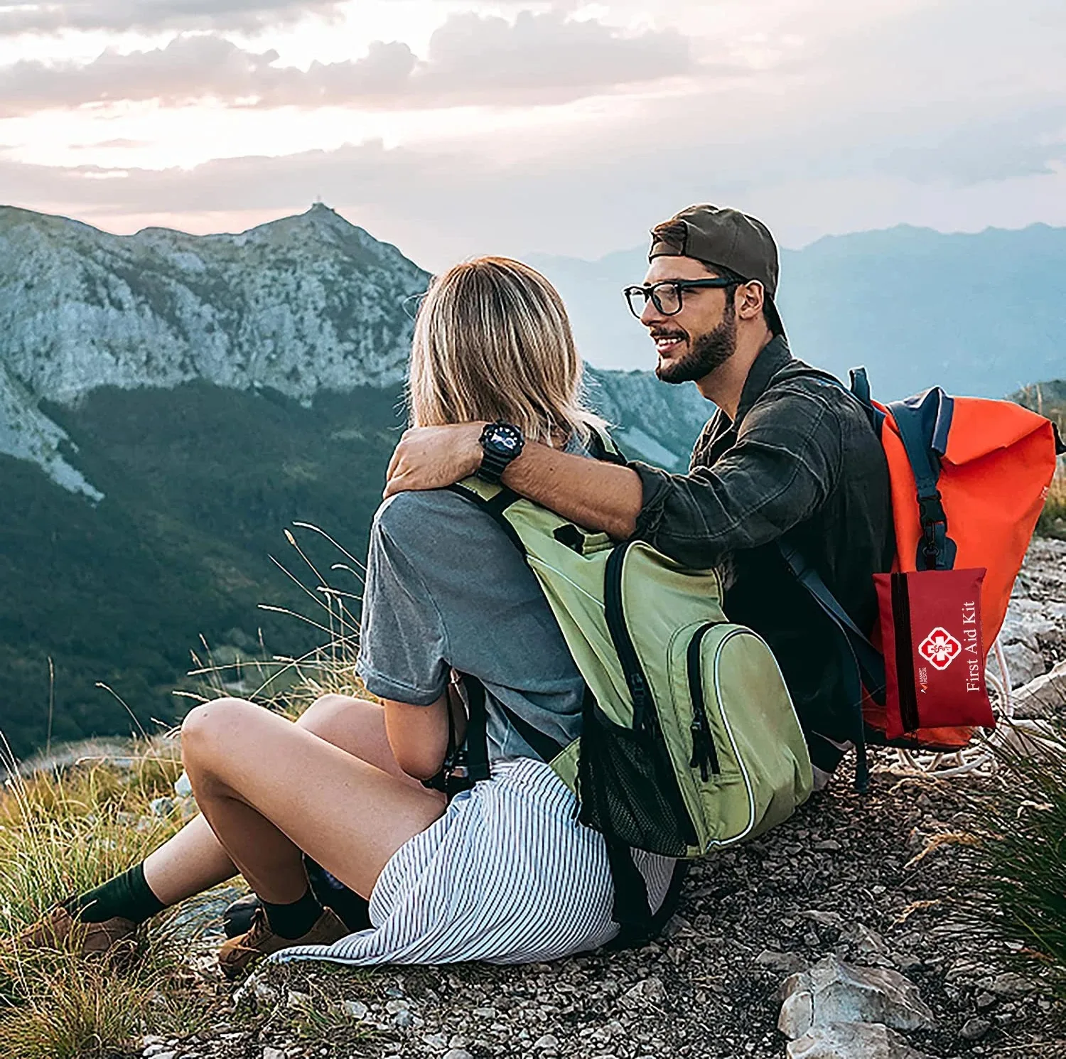 Kit de primeiros socorros multiuso grande, kit de primeiros socorros portátil para caça ao ar livre, caminhadas, camping, incluindo suprimentos de emergência