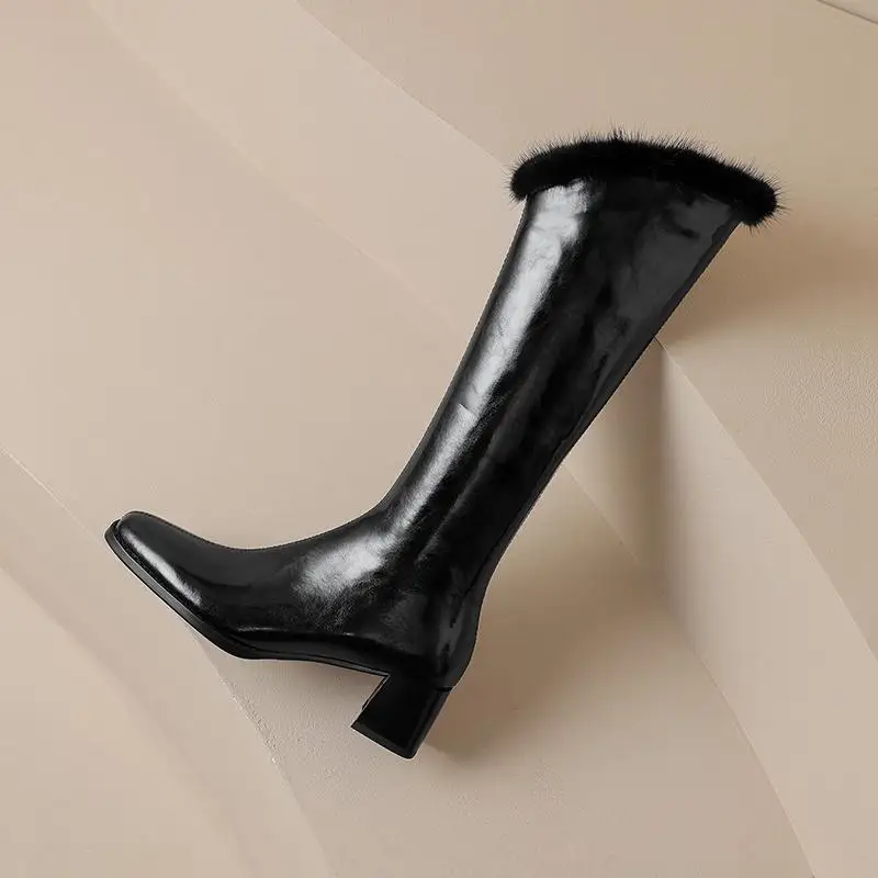 Krazing Pot Cow Split Leather pelliccia di visone punta tonda inverno stivali da equitazione caldi Med Heels Zip Gladiator Luxury Brand stivali alti