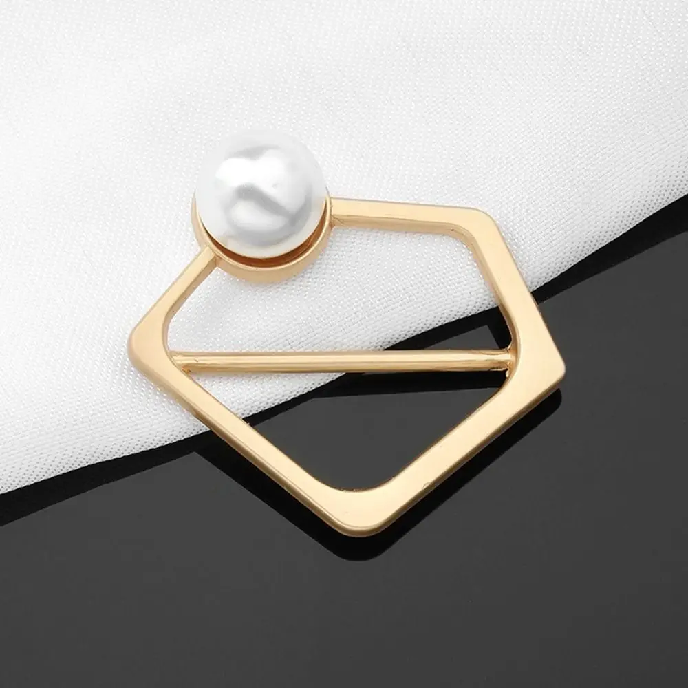 

New Metal Knotted Buckle Ring T-shirt Pearl Knotted Button Clothing Accessories Removable Clothes Tighten Women