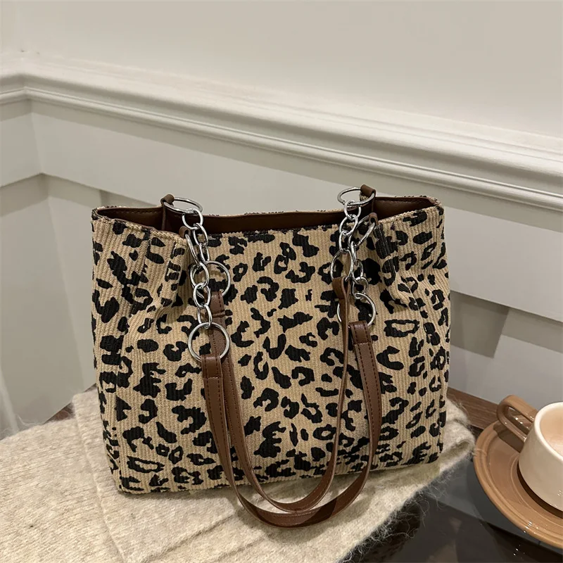 

Casual Leopard Print Handbag Retro Foreign Style Shoulder Tote Bag High Texture Women Commuter Underarm Bucket Bag