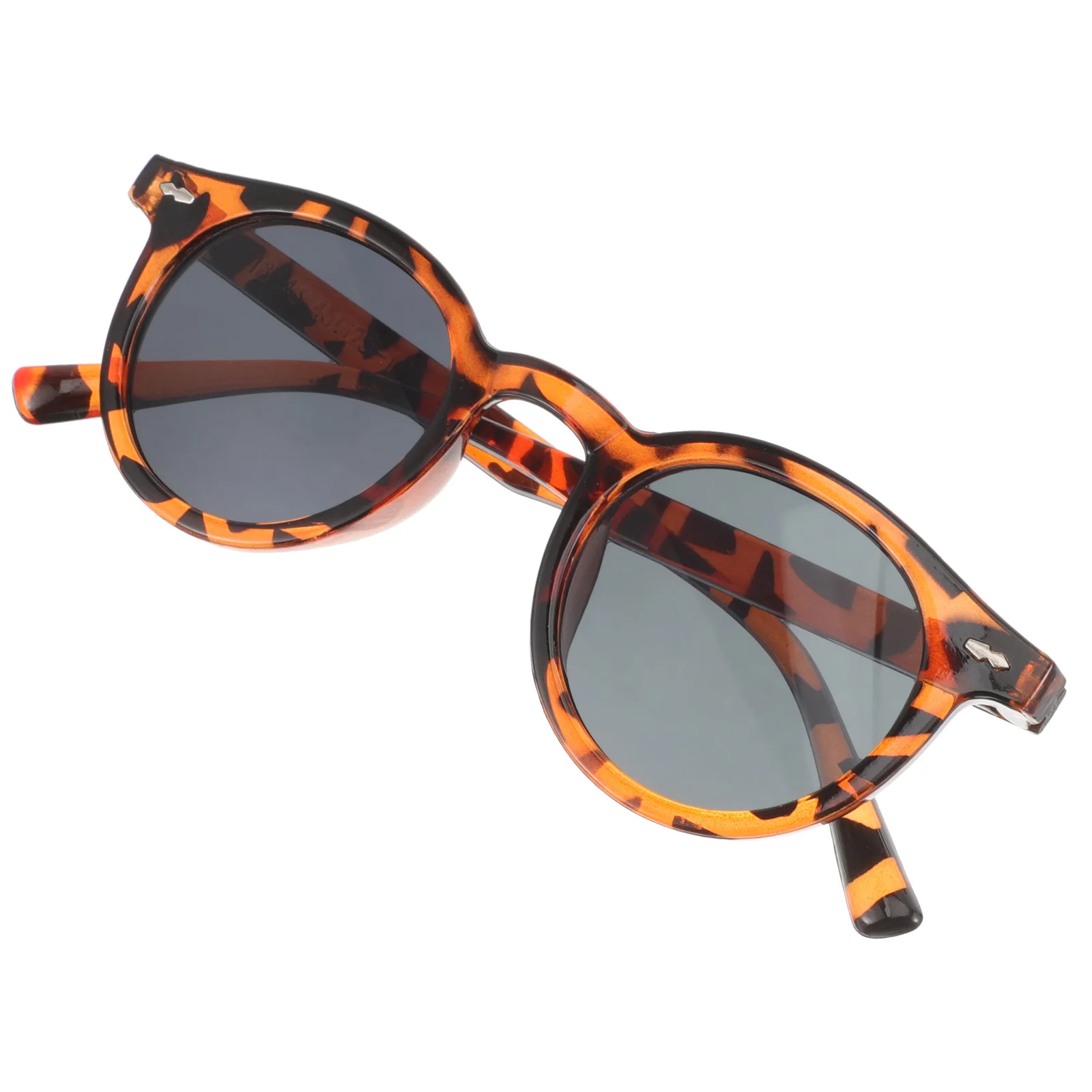 زوج واحد من نظارات الشمس بتصميم أنيق وخفيف الوزن وحواف ناعمة مضادة للانزلاق للرياضات الخارجية والقيادة وركوب الدراجات والسفر للرجال