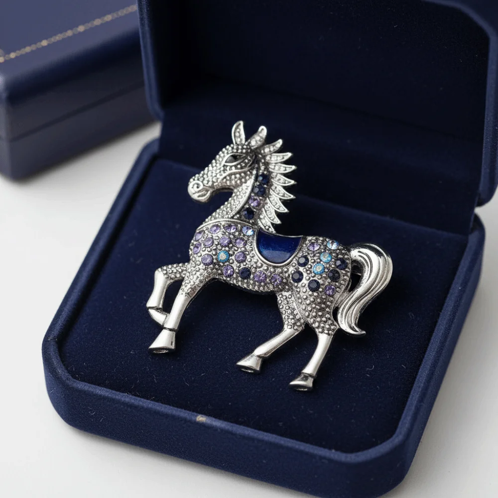 Vintage Rhinestone Horse Brooch Enamel Unisex Zodiac Horse Lapel Pins European Style Casual Year of The Horse Brooch New Year