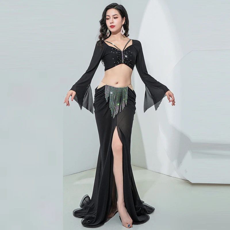 

2024 New Women's Belly Dance Costume Elegant Style Bright Diamond Fishtail Skirt Advanced Performance Costume Set