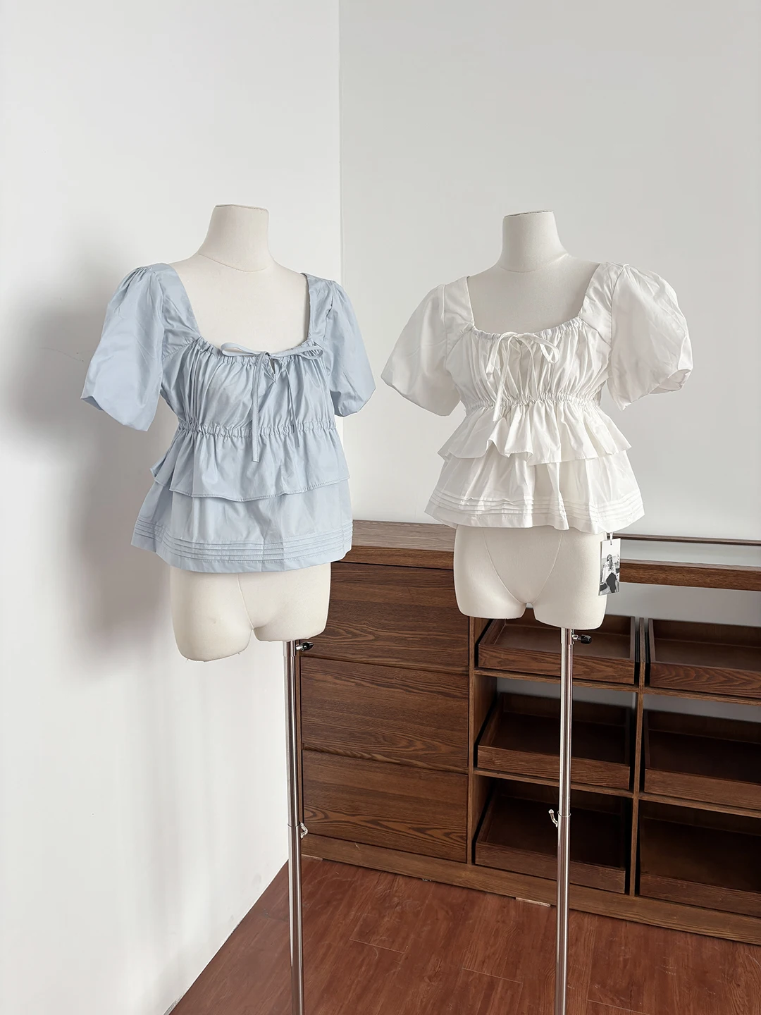 

Diyi Bubble Sleeve Square Collar Short Shirt Women's Waist-Cinching Slimming Sweet Anti-aging Blue Top Summer Fashion