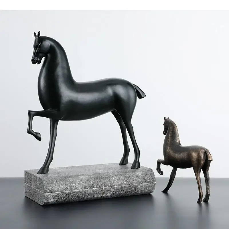 Resin Horse Ornament Statue Entrance Living Room Decorations Crafts Furniture Component Knickknacks Statuette Figurines Display