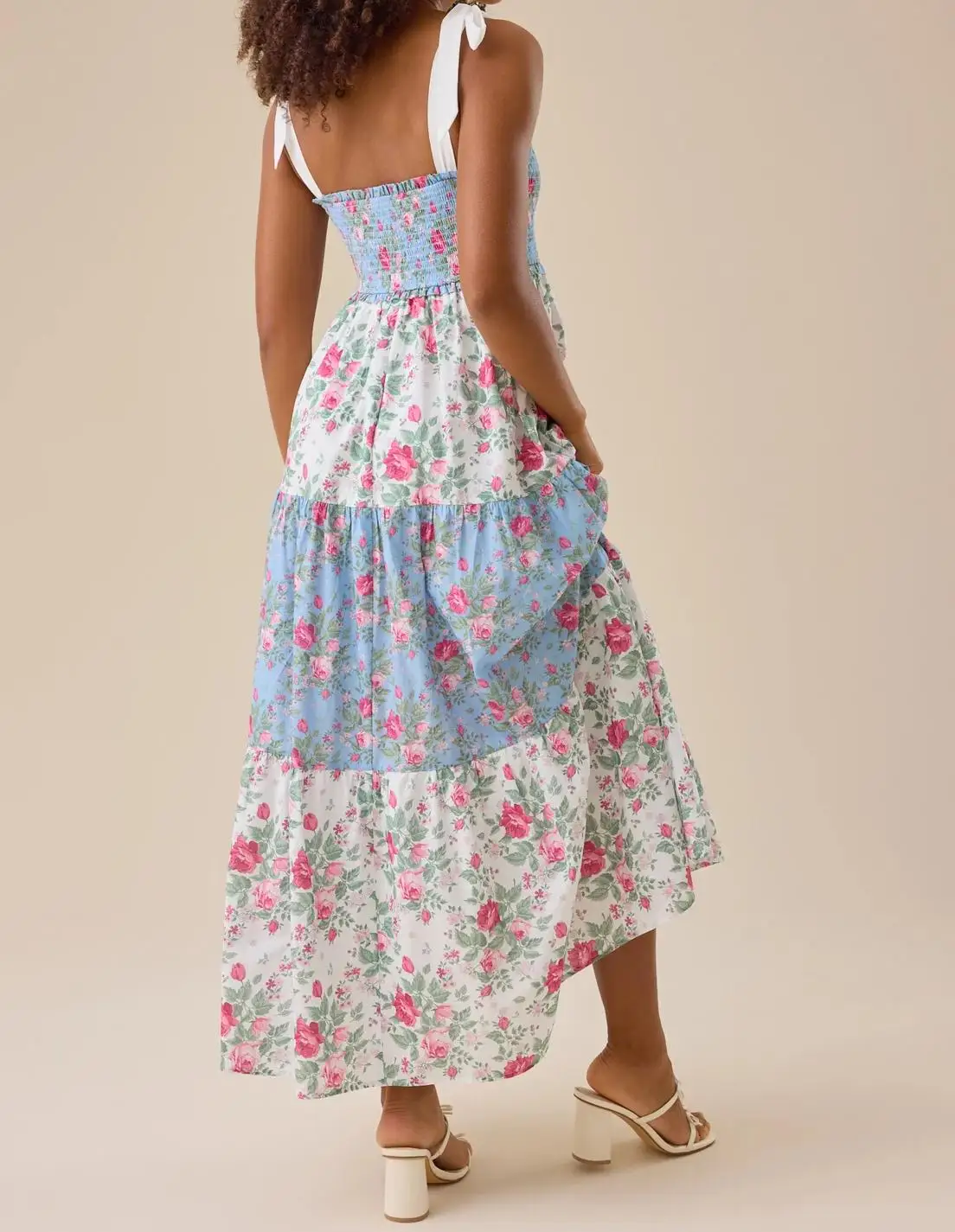 Nuovo abito da donna con spalline floreali con scollo a V smock senza maniche abito lungo con volant a strati per viaggi quotidiani all'aperto SML