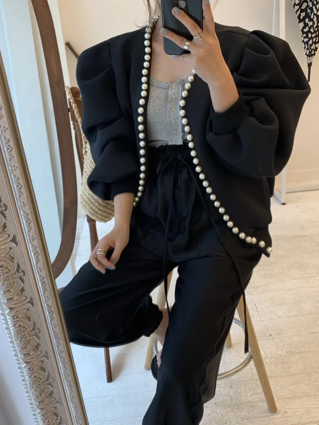 

Korean Sle Pearl Button Slimming Bubble Sve ort Coat Women's Faionable Versatile Outerwear Bla Ele Top