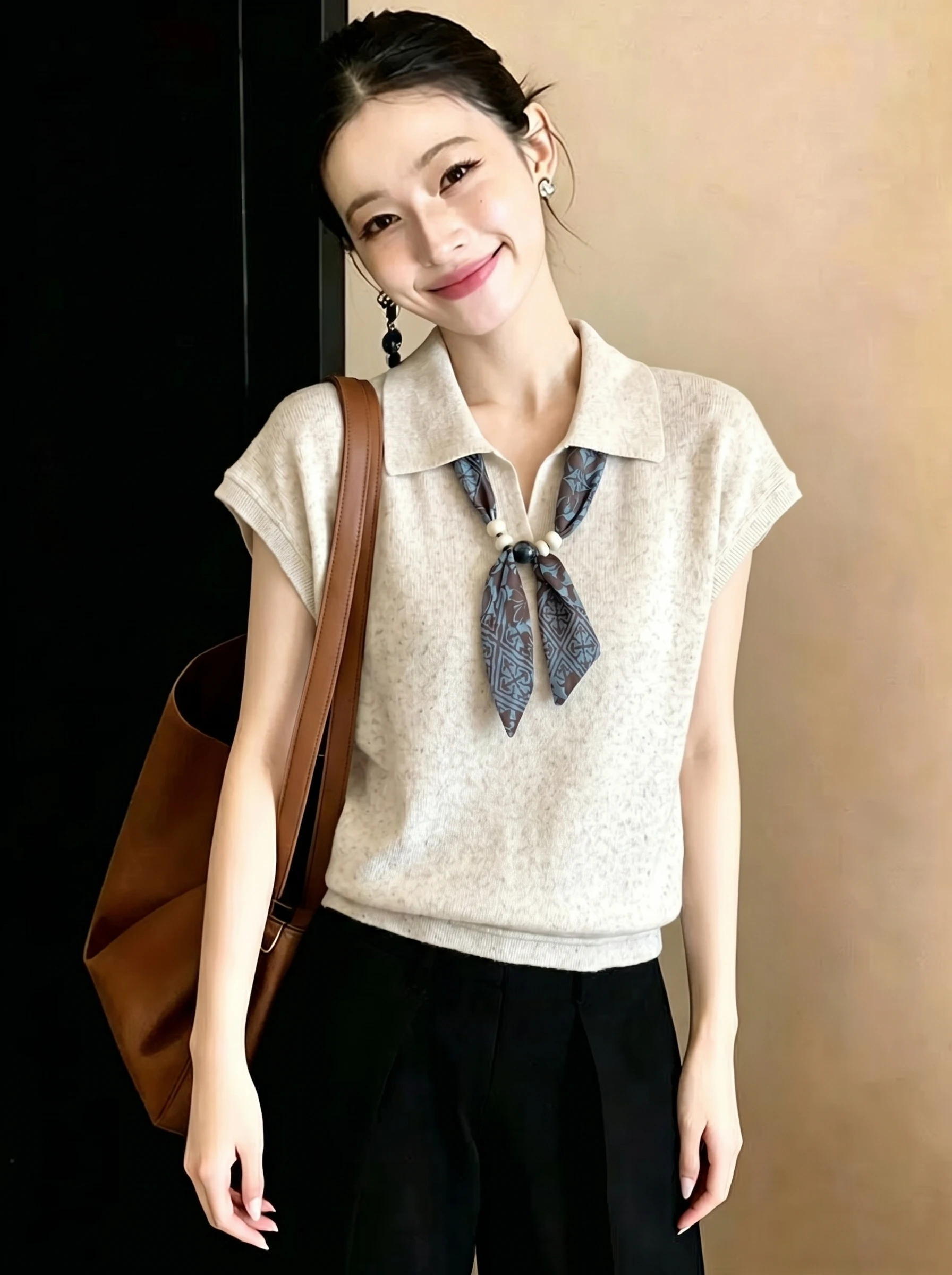 

Oatmeal Neck Short Sleeve Knitted Shirt Women's Summer Loose Fashionable High-End Feeling Top Casual Style Knitwear
