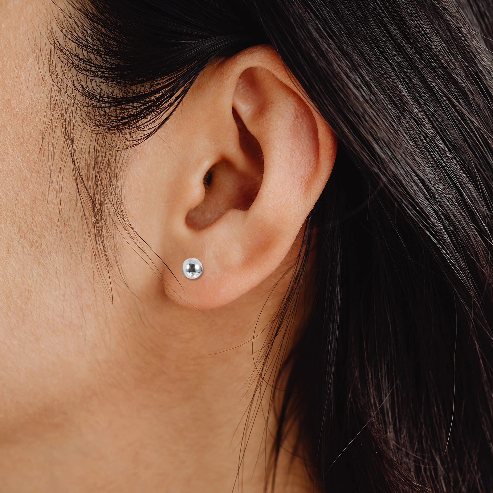

8 Pcs Post Steel Earrings Small Ball Studs for Women Silver Color Lightweight Ball Earrings For Women Comfortable Wear