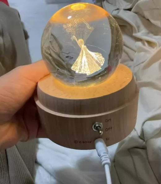 

High-quality Disney Cartoon Anime Frozen Elsa princess LED Light crystal ball rotating Music box girl Birthday christmas Gift
