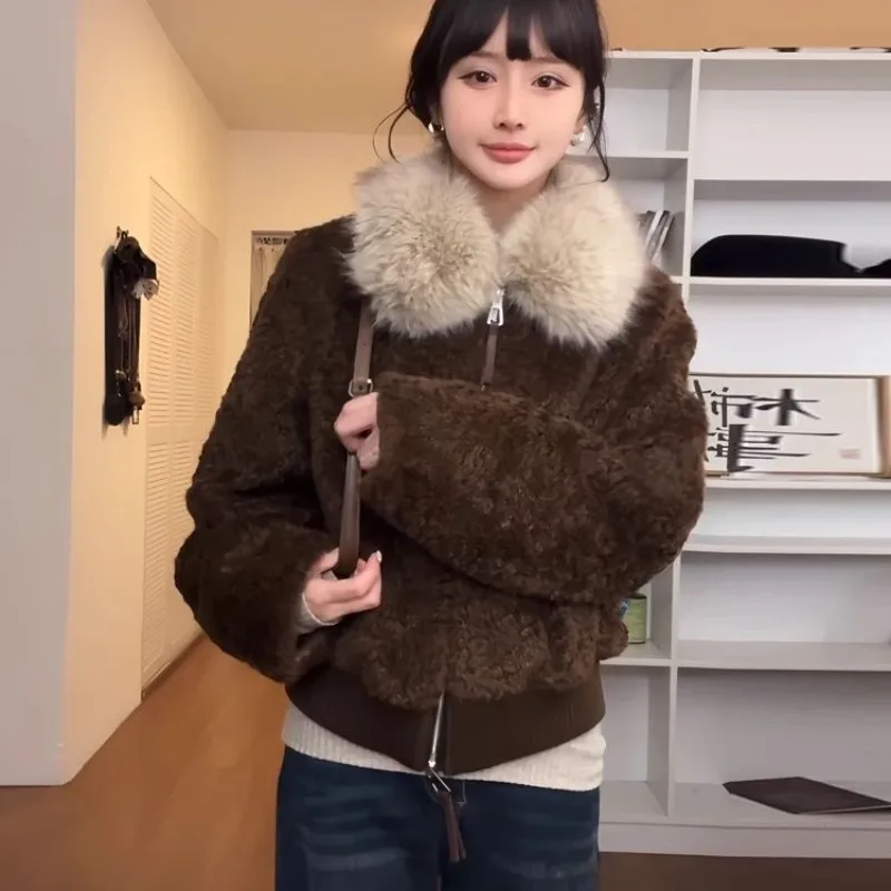 Mao Mao Jacket Women's Winter Short 2026 New Environmentally Friendly Lamb Wool Fur Thickened Splicing Fashionable Fox Fur Top