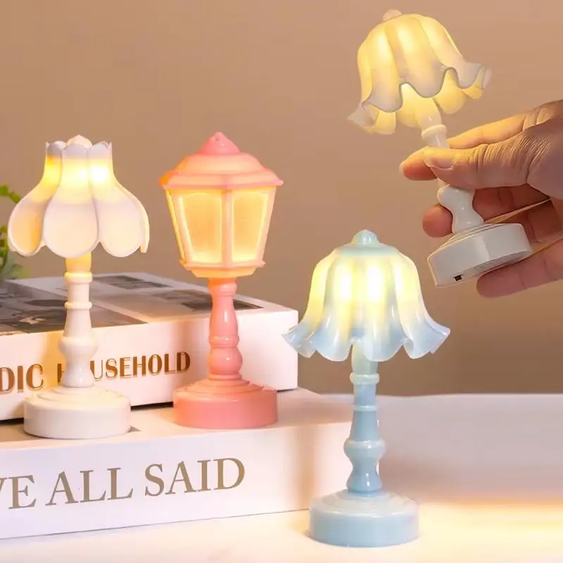 1Pcs Mini LED Lily Of The Valley Lotus Night Light Retro Flower Desk Lamp Dollhouse Simulated Furniture Home Decor Toy