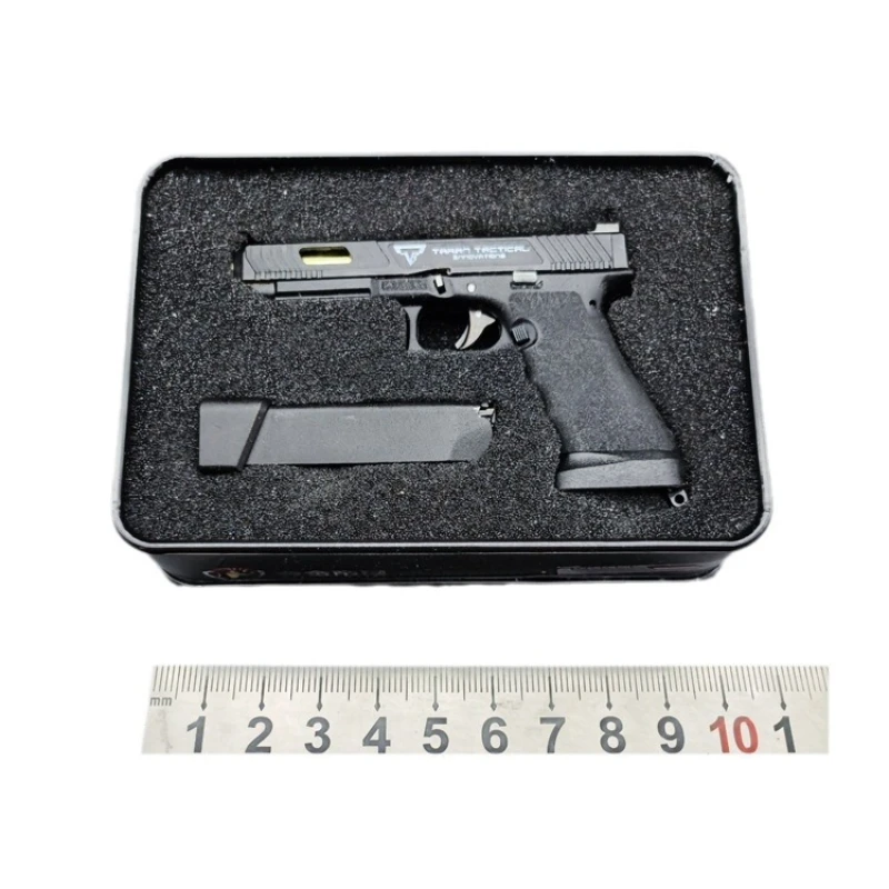 Alloy Empire 1:3 G34 G17 Alloy Keychain Gun Model Shell Pop-up Version Detachable Decompression Toy Military Fan Collection