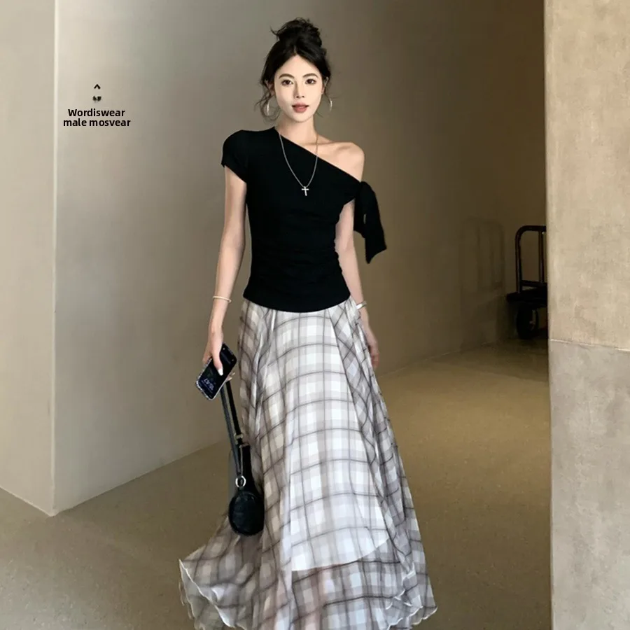 

Summer New Vintage Sexy Slim Fit T-Shirt And Plaid Skirt Set Women's Fashion Belted Top Short Sleeve One Shoulder Dress