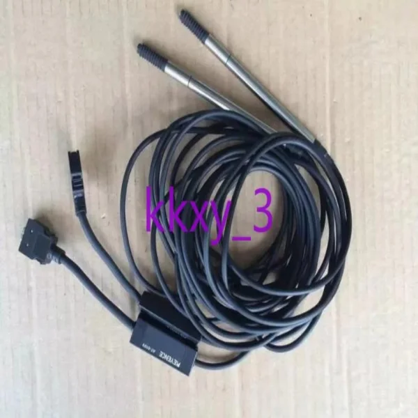 

1 шт. цифровой контактный контроллер обнаружения головки At-010v хороший новый оригинальный Spot Plc