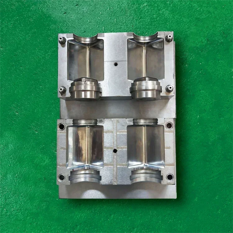

Plastic bottle mold customization