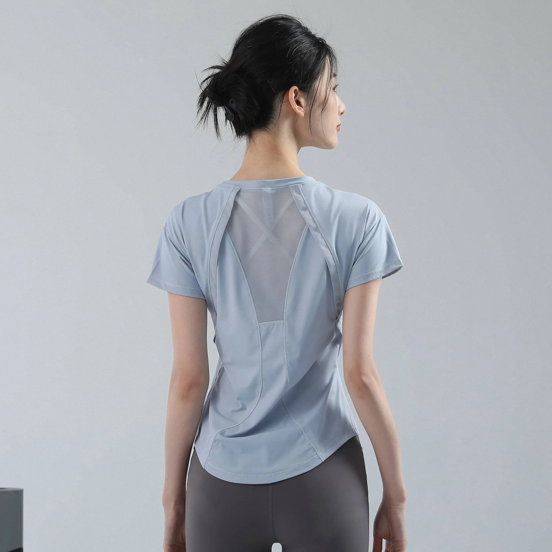 

Women's 2026 New Summer Sports Short Sleeve T Shirt Loose Quick Dry Yoga Top For Running Pilates & Fitness Training