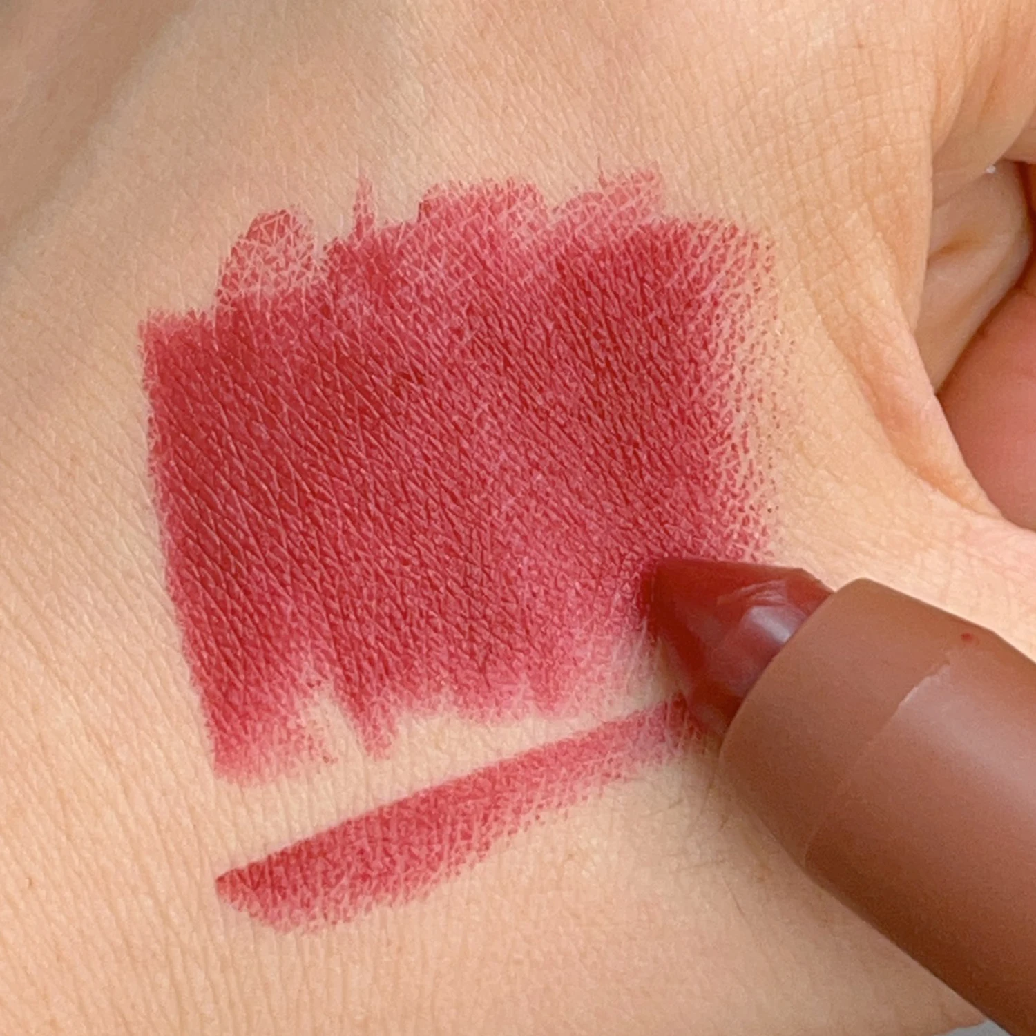 Matita per labbra con punta in velluto Labbra opache morbide Matita per rossetto sexy Matita per labbra snellente non appiccicosa impermeabile Contorno Tinta Trucco