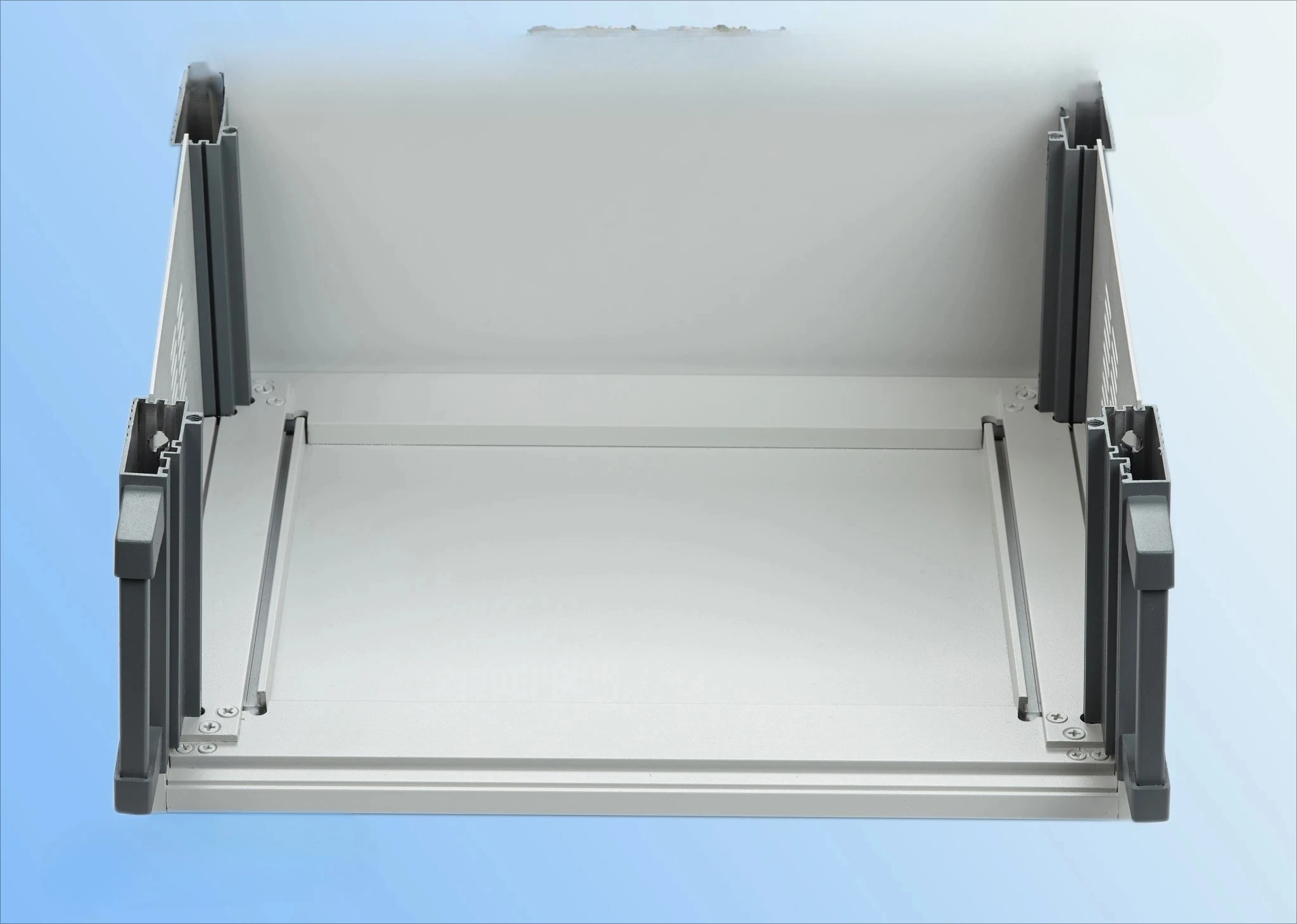 تخصيص جميع هيكل التحكم المكتبي من الألومنيوم مع مبيت إمداد الطاقة من سبائك الألومنيوم KBC، وغطاء الأدوات، والعلبة