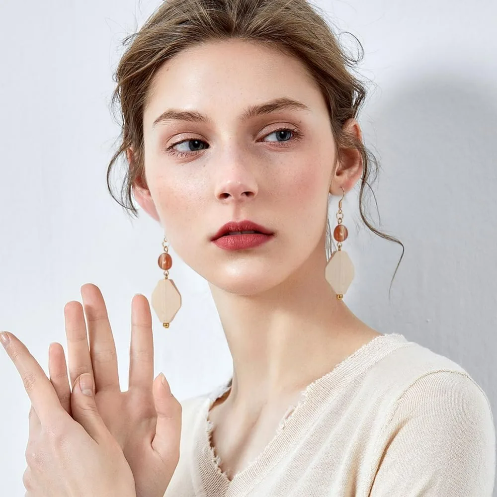 50개입 나무 팔각형 비즈 1.1x0.8 인치 미완성 목재 블록 페인트된 목재 비즈 3mm 구멍 팔찌용 보석