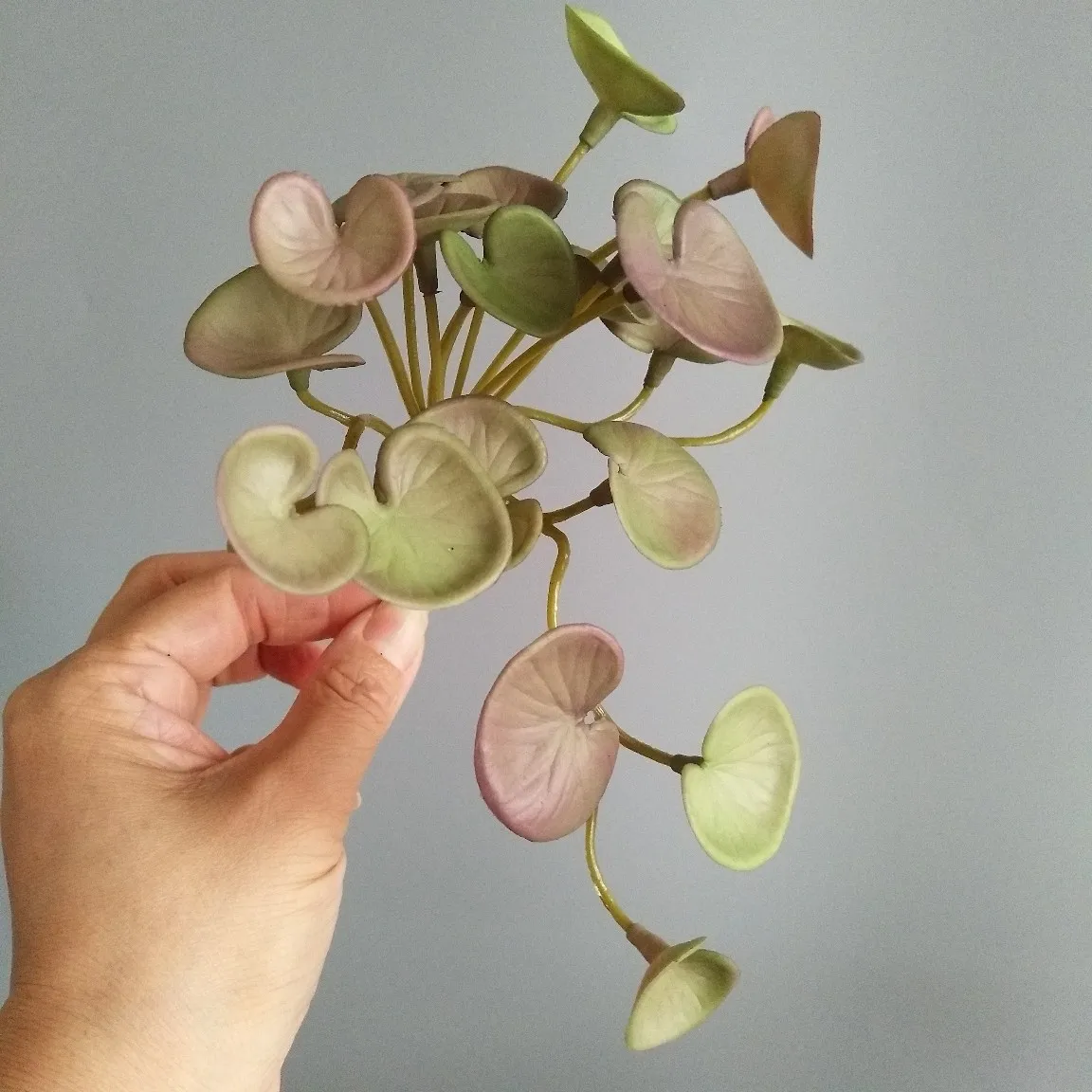 15cm Künstliche Pflanzen Blätter Gefälschte Gras Bouquet Grün Pflanzen Leafs Tropical Baum Blätter Glück Gras Laub für Home Bonsai