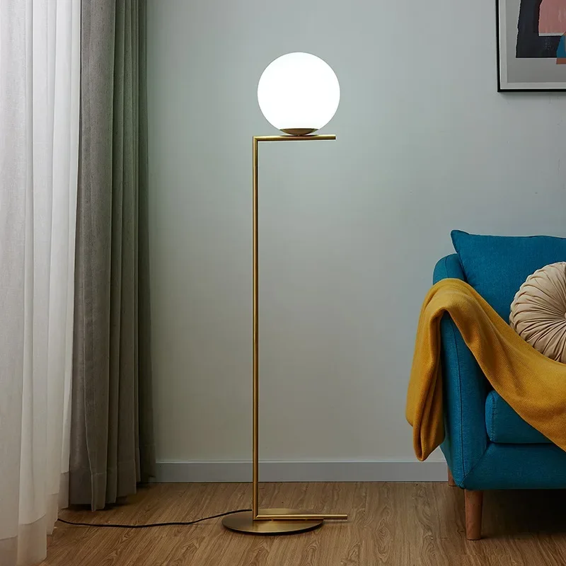 Lampade da terra moderne nordiche semplici luci in piedi con sfera di vetro di lusso camera da letto studio sala camera da letto corridoio ristorante LED Luminaria