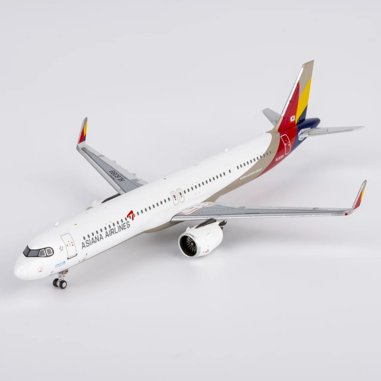 avion-de-coleccion-de-aleacion-13128-regalo-modelo-ng-1-400-asiana-airlines-staralliance-airbus-a321neo-modelo-de-avion-de-fundicion-a-presion-hl8399