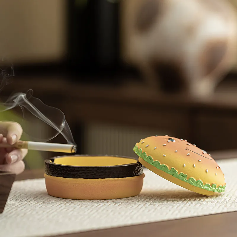 Creative Hamburger Shaped Ashtray With Lid Windproof Anti Flying Ash Cute Funny Home Desktop Decor Ornament Unique Lucky Gift